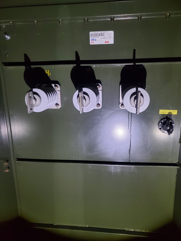 1500 KVA, Pri 4160 D, Sec 480 Y/277, 2007, RADIAL FEED, LIVE FRONT