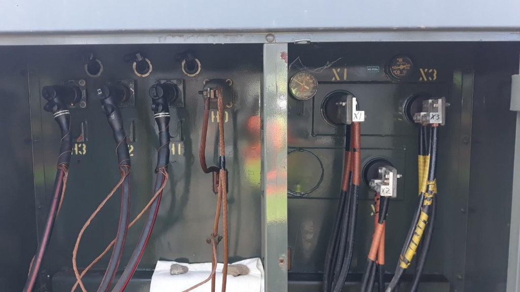 1.5 MVA Roberts 12470Y - 480D DF/RF Oil filled Pad-mount Transformer