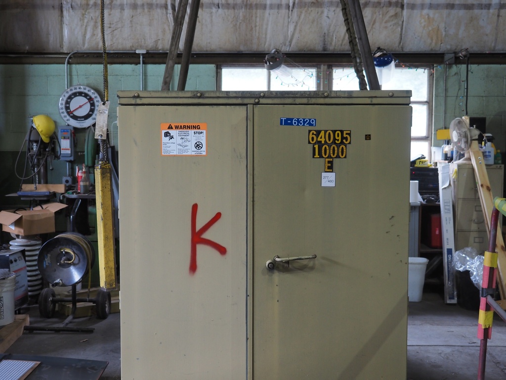 1000 KVA 24940GRDY/14400-480Y/277 GE Padmount Transformer