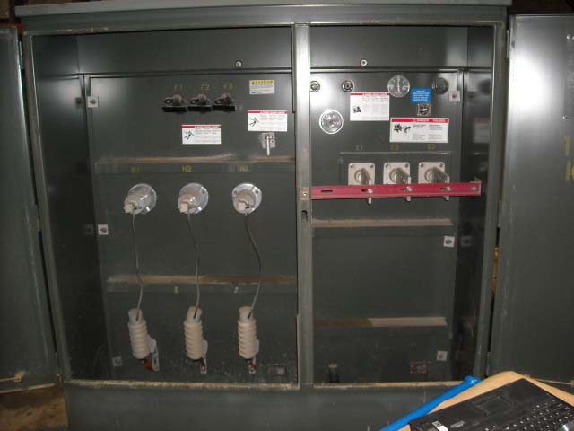 1000 KVA, Pri 13800 D, Sec 240 D, SQUARE D, LIVE FRONT, RADIAL FEED:1