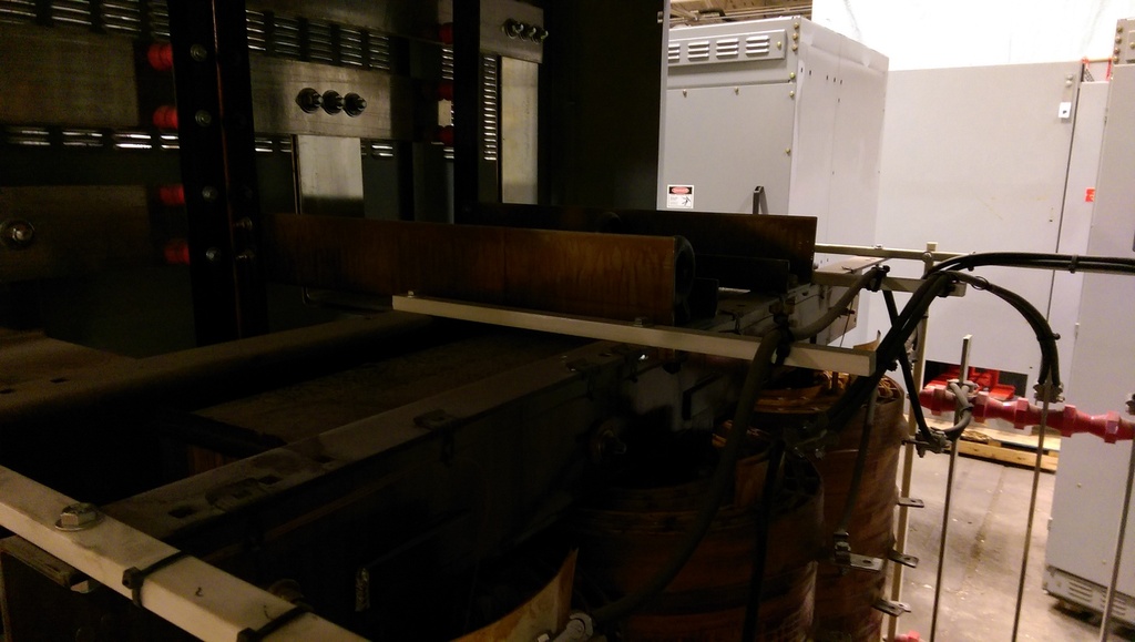 1000/1333 KVA, Pri 2400 D, Sec 208Y/120, CUTLER-HAMMER, ALUMINUM, INDOOR