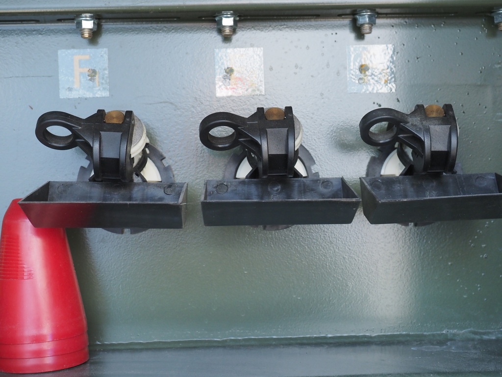 1500 KVA 13200D-480Y/277 Maddox Padmount, Dead Front, Loop Feed