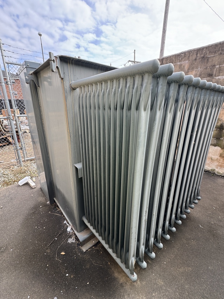 1500 KVA Roberts 12470Y - 480D DF/RF Oil filled Pad-mount Transformer