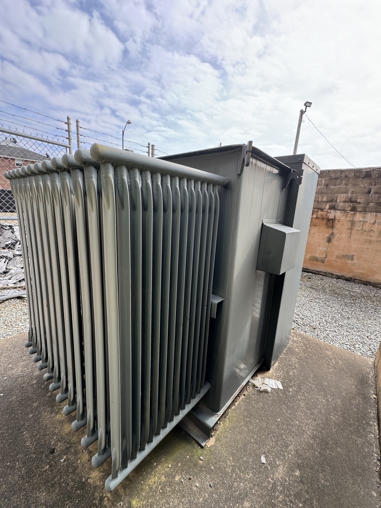 1500 KVA Roberts 12470Y - 480D DF/RF Oil filled Pad-mount Transformer