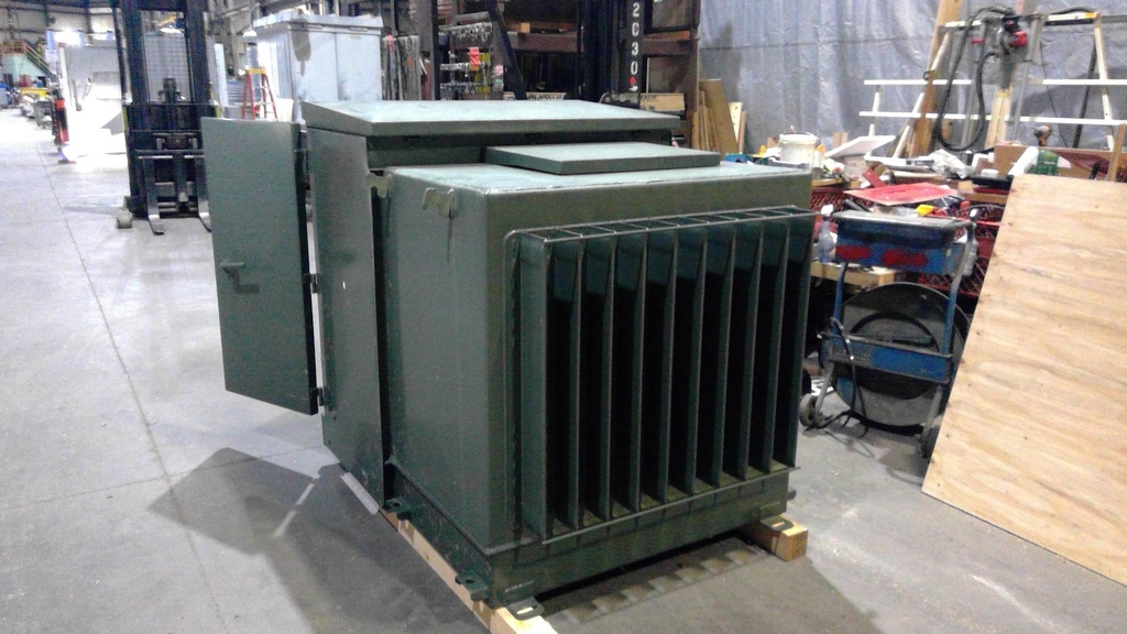 225 KVA, Pri 12470 D, Sec 208Y/120, 2015, DF/LF ABB PADMOUNT TRANSFORMER