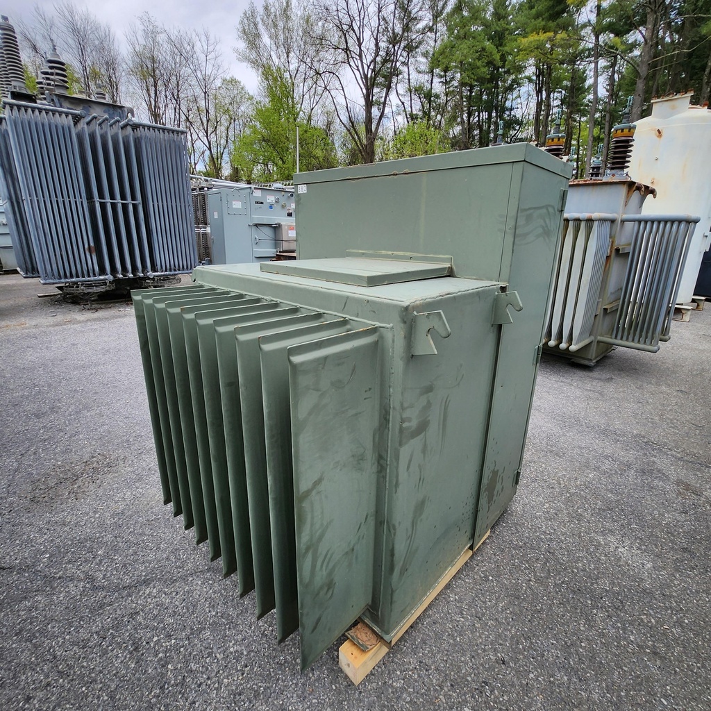 300 KVA, Pri 4160 D, Sec 480Y/277, LF/RF, WESTINGHOUSE PADMOUNT TRANSFORMER