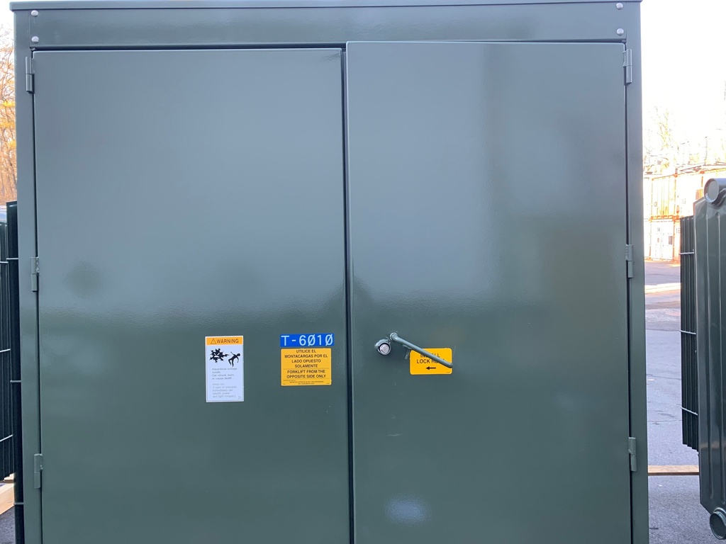 3000 KVA, Pri 13800 D, Sec. 415Y/239, GE, ALUMINUM, DEAD FRONT, LOOP FEED:1