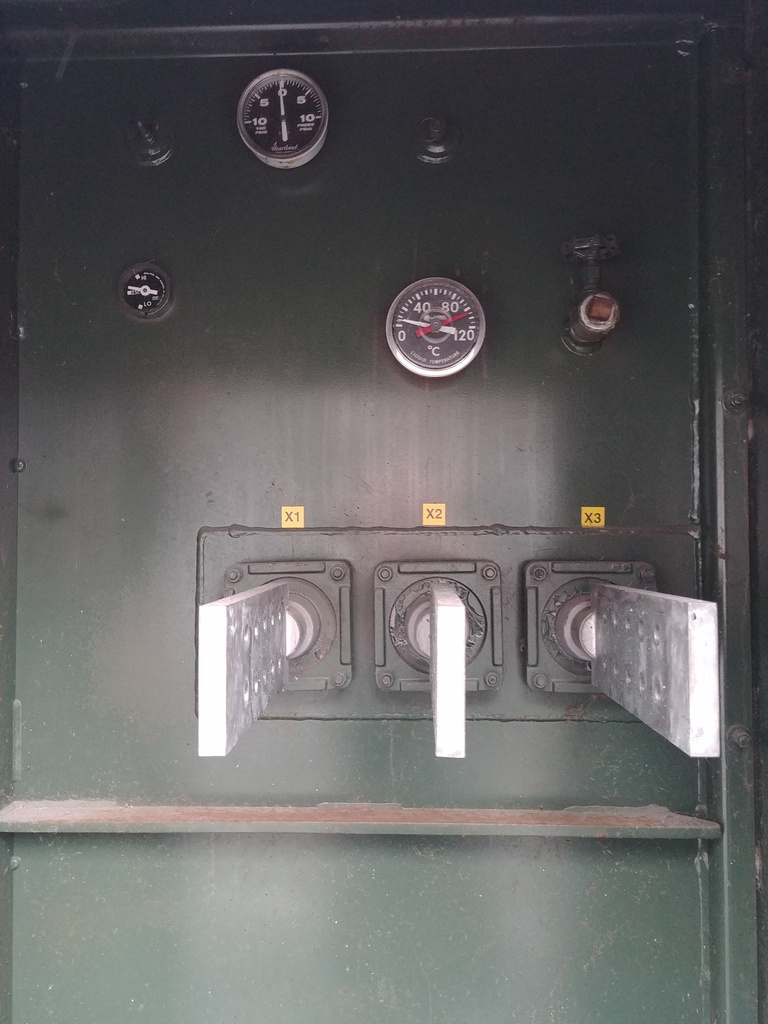 3750 KVA, Pri 13200Y/7620, Sec 480 D, SUNBELT, LIVE FRONT, RADIAL FEED