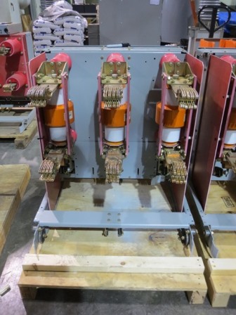 1200 Amp, SIEMENS, 15-GMI-1000-1200-77, 15 KV, 2001, 125 VDC, D/O:1
