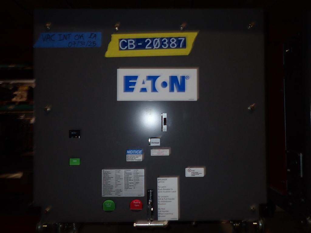 1200 Amp 15 kV Eaton Vacuum Circuit Breaker, 150VCP-W40, 40 kA Short, 125/120 VDC/VAC Close and Trip
