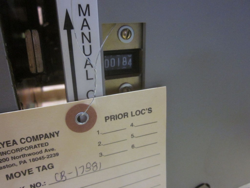 1200 Amp, GENERAL ELECTRIC, VB1-13.8-1000-3, 15 KV, 2009, 125 VDC, ML-18 MECH