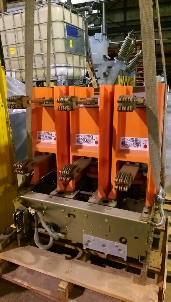1200 Amp, GENERAL ELECTRIC, VB1-13.8-750-2, 15 KV, ML-18 MECHANSIM: