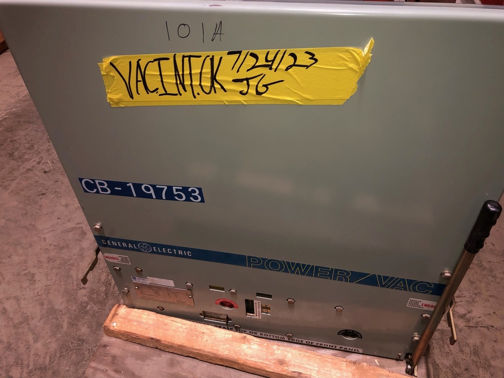 1200 Amp, GE, VB1, 15 KV, 1992,