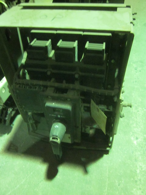 600 Amp, GE, AKF-1, 250 V., M/O, D/O, FIELD BREAKER, 250 VDC
