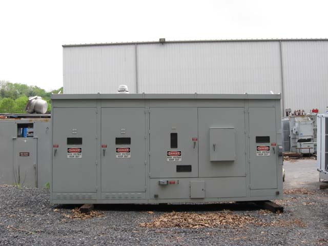 9000 KVAR, COOPER, 12470 VAC, CAPACITOR BANK, FUSED, 30 X 300 KVAR, OUTDOOR