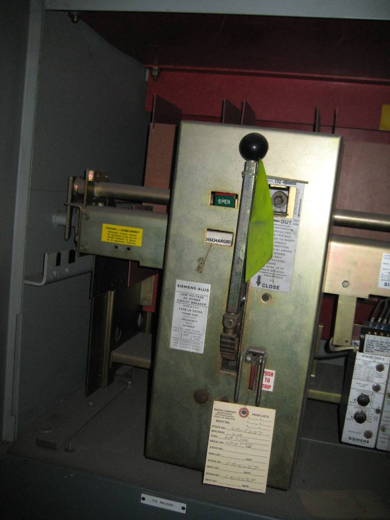 3200 Amp, SIEMENS ALLIS, LA3200A, 480 V., M/O, D/O, A/C/B, TSIG3T: -1