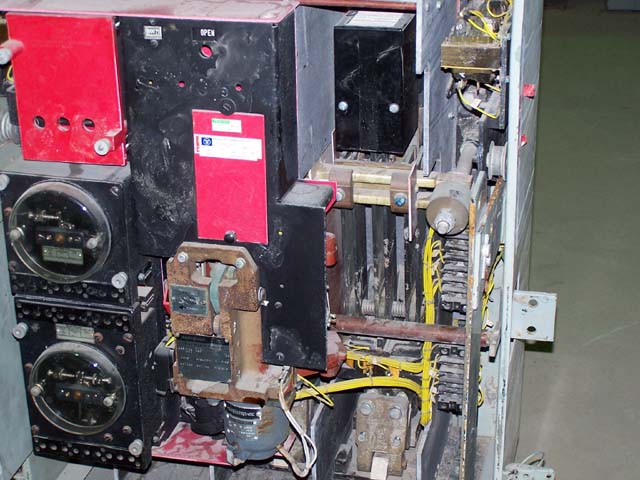 2500 Amp, WESTINGHOUSE, CM-22, 480 V., 1963, E/O, STATIONARY MOUNT, 220 VDC: -1