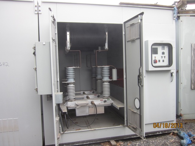 600 Amp, JOSLYN, No. VBM, 38000 V., VACUUM SWITCH, ELECTRICAL OPERATED, OUTDOOR