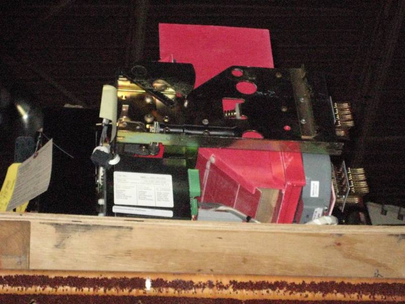 2000 Amp, SIEMENS, RLE-2000, 600 V., E/O, D/O, 120 VAC CLOSE/TRIP