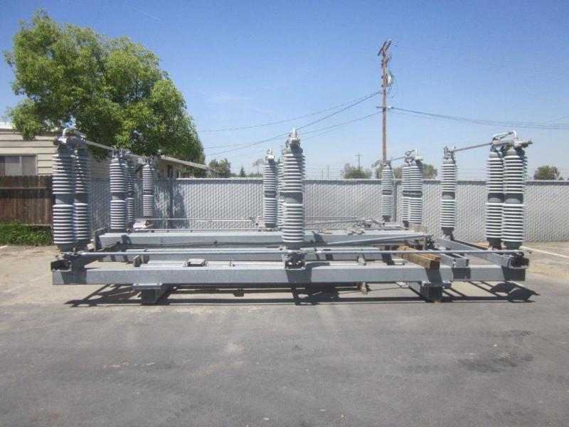 600 Amp, ABB, No. TTR-6, 138000 V., GOAB, M/O, PED., HORIZ MOUNT, VERT. BREAK:1