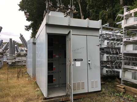 1600 Amp, GENERAL ELECTRIC, AK8D, 600 V., LINE-UP OF OUTDOOR PROTECTED AISLE