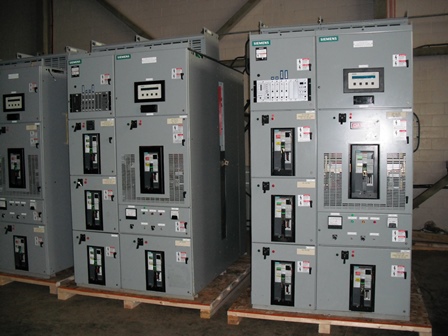 3200 Amp, SIEMENS, RL3200, 600 V., 120 VAC CONTROLS, UNUSED