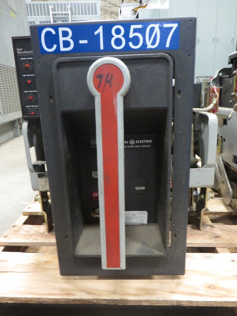 1600 Amp, GE, AKR-8D-30S, 480 V., MANUALLY OPERATED, DRAW-OUT