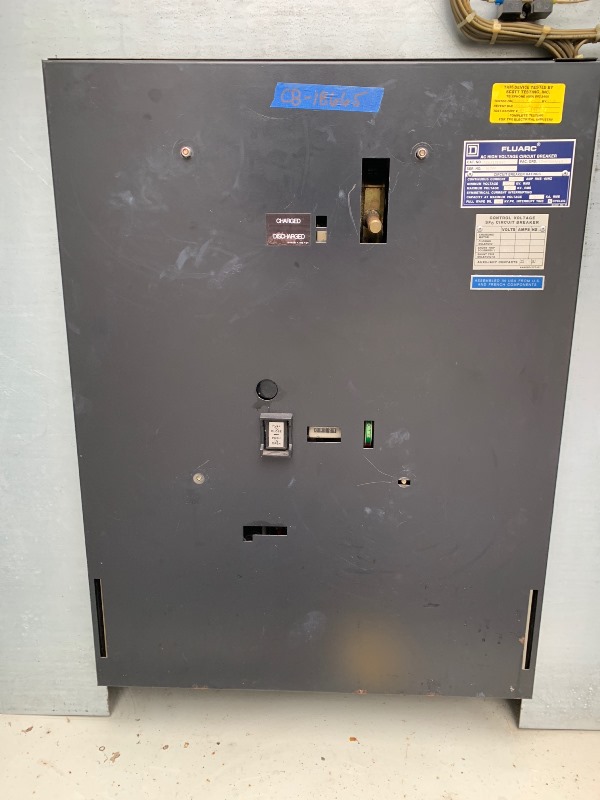 1200 Amp, SQUARE D, No. FLUARC SF6, 34500 V., CAT. #FCS3121532