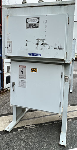 1200 Amp, SIEMENS, No. SDV, 15500 V., 125 CLOSE & TRIP, 240AC/250DC MOTOR