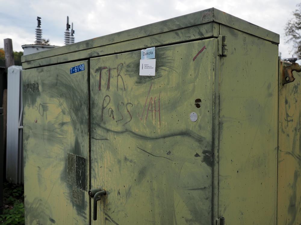 1500 KVA, Pri 12470 D, Sec 480 Y/277, 1989, RADIAL FEED, LIVE FRONT