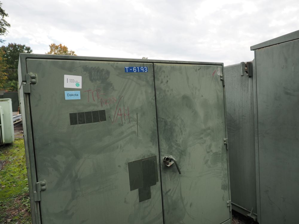 1000 KVA, Pri 12470 D, Sec 480 Y/277, 1993, RADIAL FEED, LIVE FRONT