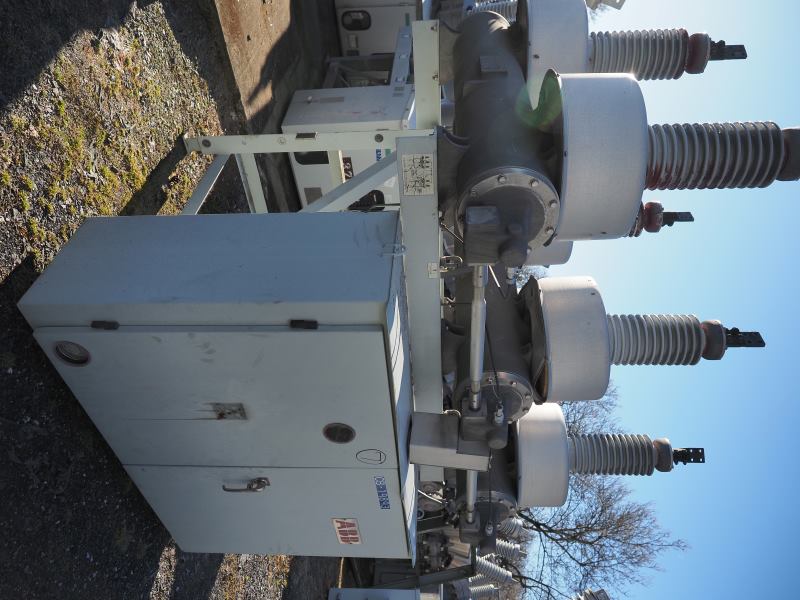 2000 Amp, ABB, No. 48PM 31-20, 48300 V., 1998, SF6, 125 VDC C+T, 31.5kA Short