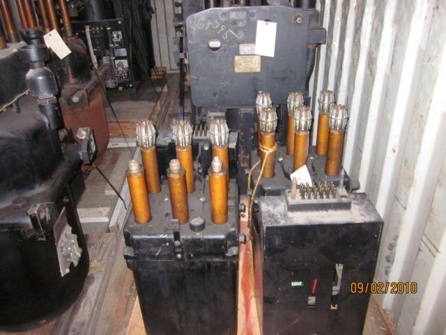 1200 Amp, WESTINGHOUSE, F124A, 4160 V., 1953, DRAWOUT, SAF-2 SOLENOID MECH;-1