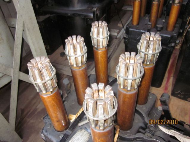 1200 Amp, WESTINGHOUSE, F124A, 4160 V., 1953, DRAWOUT, SAF-2 SOLENOID MECH;-1