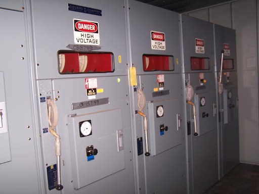 [033308] 600 Amp, SQUARE D, No. POWERZONE, 5000 V., LOAD BREAK SWITCH;-1