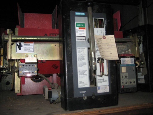 [034207] 4000 Amp, SIEMENS, RL-4000, 600 V., EO/DO, 120VAC CLOSE & TRIP
