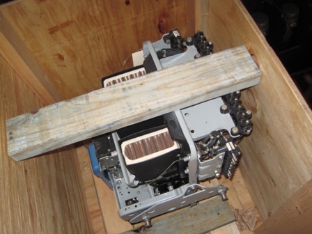 [035016] 600 Amp, GENERAL ELECTRIC, AK2A-25-1, 600 V., E/O, D/O, 125 VDC CLOSE & TRIP:1