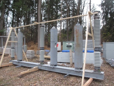 [039164] 1200 Amp, S & C, No. 2030 CIRCUIT SWITCHER, 242000 V., 125 VDC CONTROLS, 64 KA