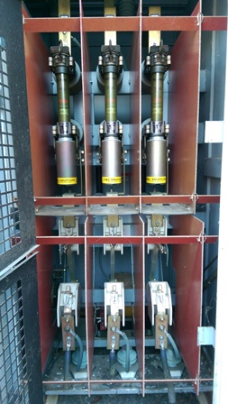 [041213] 900 KVAR, 4.16/2.4 KV NOMINAL, 450 AMP CC, FUSE TYPE SM-5, SHALLBETTER, OUTDOOR