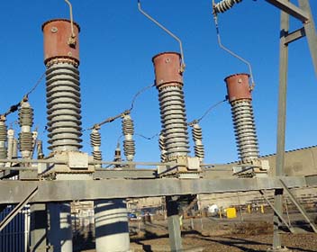 [041926] SQUARE D METERING PT/CT'S, 115/69 KV, Sec. 69/115 V, 1000/600:1, SINGLE PHASE