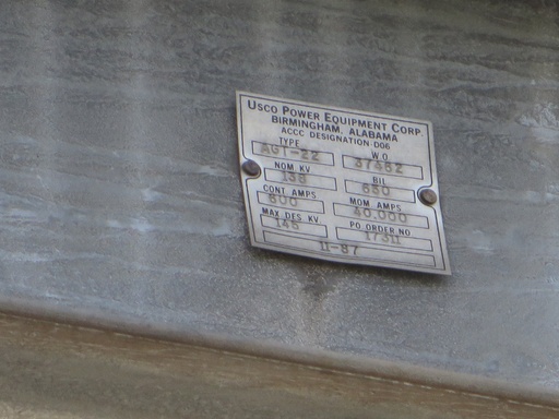 [043978] 600 Amp, USCO, No. AGT-22, 138000 V, HORIZONTAL MOUNT, VERTICAL BREAK:1