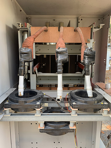 [043980] 1200 Amp, GENERAL ELECTRIC, 13800 V., FUSED, OUTDOOR:1