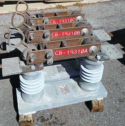 [044176] 3000 Amp, HUBBELL-USCO, No. HH6, 15500 V, SINGLE PHASE, HOOKSTICK