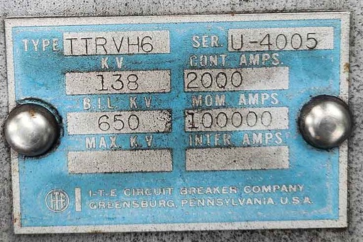 [045047] 2000 Amp, ITE TTRVH6, 138KV GANG OPERATED AIR BREAK