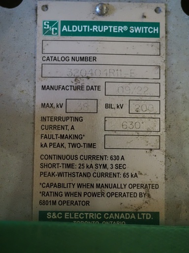 [046834] 630 Amp 38 kV S&C Gang Operated Switch, Cat No 320404R11-E, Inverted Mount, Double Break